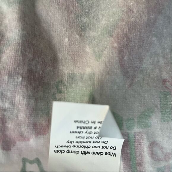 Scottish Terrier Christmas Tablecloth Scottie Dog Holiday Flannel Back Vinyl - Picture 3 of 4